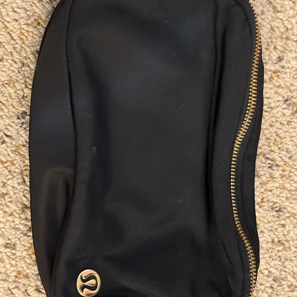 Lululemon Black Zippered Pouch